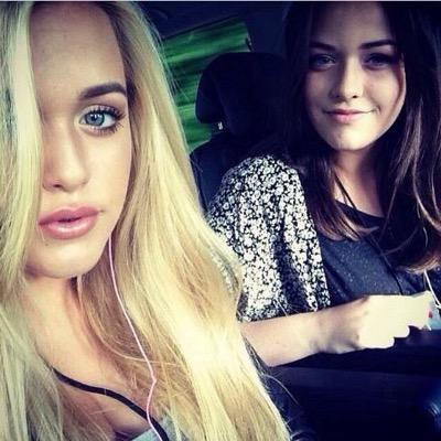 Account Fizzy and Lottie :) @fizfizfizzz @lottietommooopr We are the best Tomlinson hahaha ❤️ Love you guys