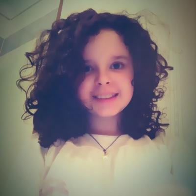 I love Wolfblood,I read a lots of books and I also love dance