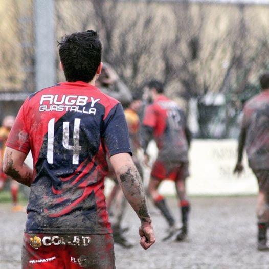Social media manager per lavoro, boss di @FluxMusicEvents per passione, rugbista per amore del @rugbyguastalla