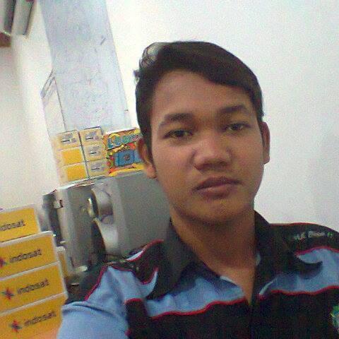 husnurrofiq123's profile picture. 