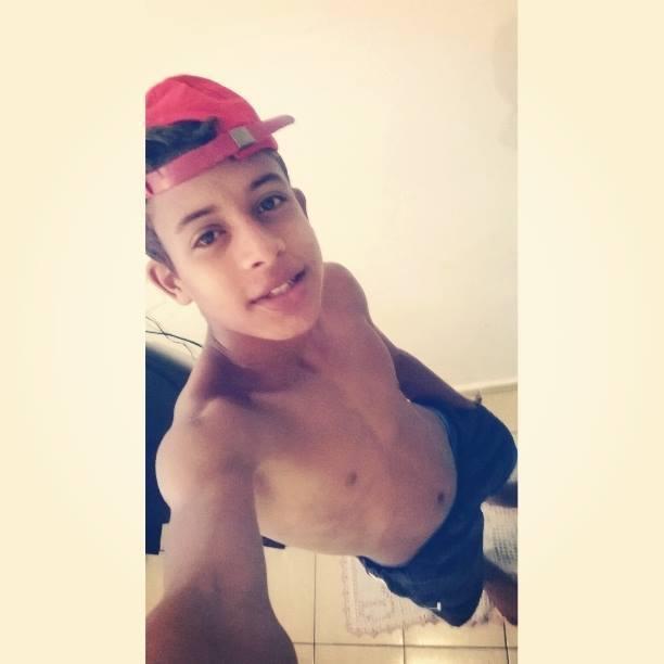 JulliooJr's profile picture. Feliz, Ousado, Pai e Filho de Deus !! #OusadiaeAlegria