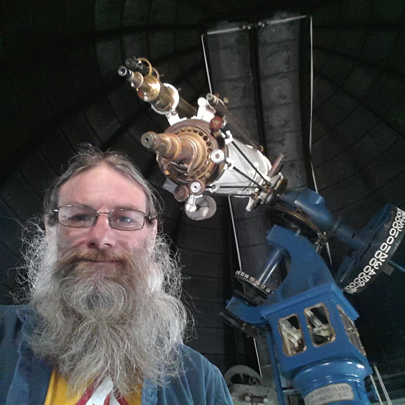 Museum Curator, Astronomer, and Science Communicator at @LaddObs @brown_physics @BrownUniversity