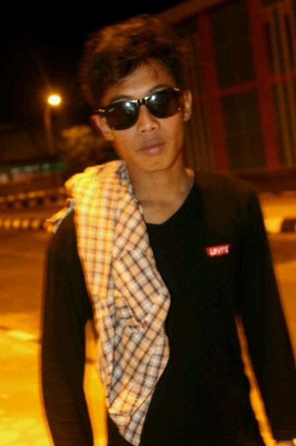 Tinggal di sumatra jambi NO.hp 085764074716. facebook /rahmad.ae
