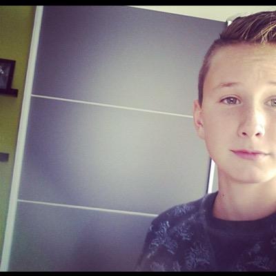 go follow me i'm new on twitter