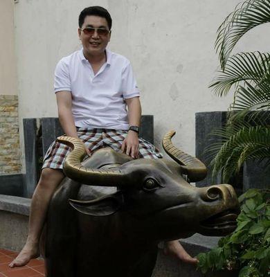 yusakrabin's profile picture. 