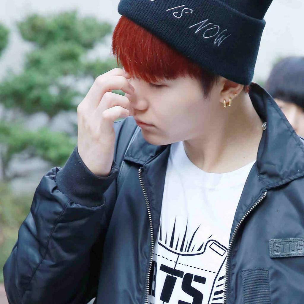 ชื่อกิครับ ไปถ่ายรูปกันนะครับ ♥ 23/09/2014 23.00  #bangtanlandline