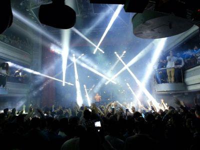 Simplemente, Kapital.  Flyers, reservados o cualquier duda; consulta conmigo por MD o whatsapp 601065339 RRPP de @kapital_young
