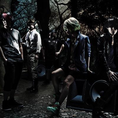 hallo i'm riku aka rikutan from NAGOYA hardcore/post hardcore/emo/rock/fushion/