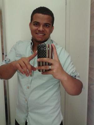 21 anos, Biomédico, cultura celular e simplicidade é o que me fazem.