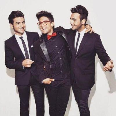 «Dimmi che mai, che non mi lascerai mai,dimmi chi sei,respiro dei giorni miei, d'amore».  #GrandeAmore #IlVolo @GianGinoble follow me!!