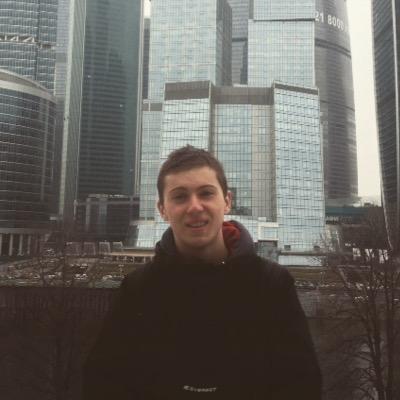 Ночь темна и полна ужаса! Этот твиттер принадлежит на столько ужасному человеку, что его просто необходимо скрывать от уязвимых умов!!!