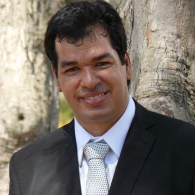 cidadão do mundo com pensamento Independiente, conselheiro empresarial, consultor de novos negócios, empreendedor , investidor anjo, nerd, geek