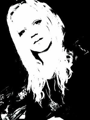 EsmeeMLDR's profile picture. 