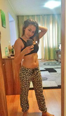 deea_z95's profile picture. Instagram : zdeea   Snapchat : deea.z