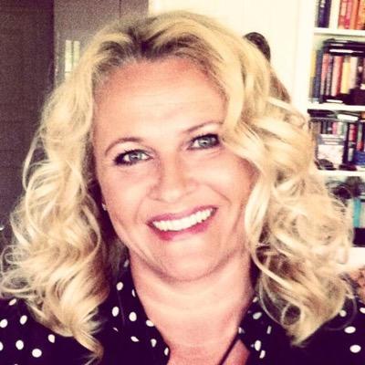 kasabass's profile picture. Headhunting bassplayer :)