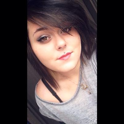 HolliOllita's profile picture. A shy person with a lot to say.