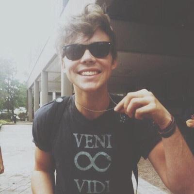 follow @fuckingcalvm bc she gave u a free follow and ask her if u want a fb