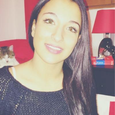 Tu pensais m'avoir cerné tu m'fais de la peine bébé ❤️
