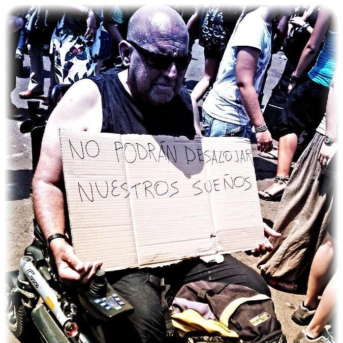 Activista por los Derechos Humanos.
Profesor de Universidad jubilado