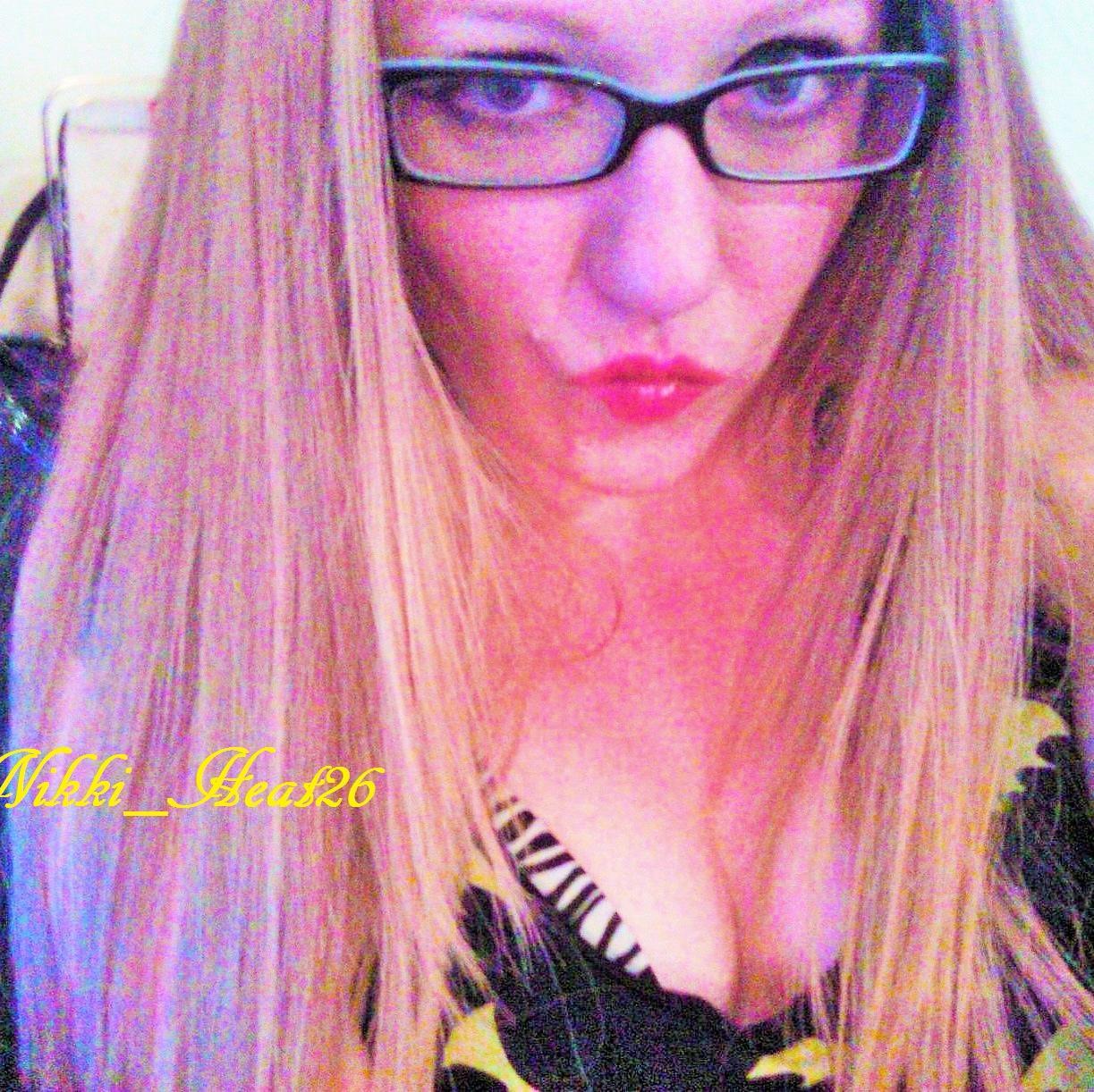 Nikki_Heat26's profile picture. 18+ ONLY  $1 Wishlist special! everydollar spent from my wishlist earns you a sexy pic ;)  http://t.co/Dm3pNYdSNc