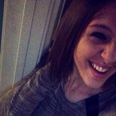 marywx3's profile picture. Imperfections create character.