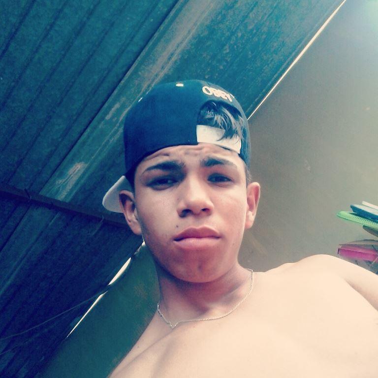 Tu probablemente ni recuerdes las cosas que yo nunca olvidare♥