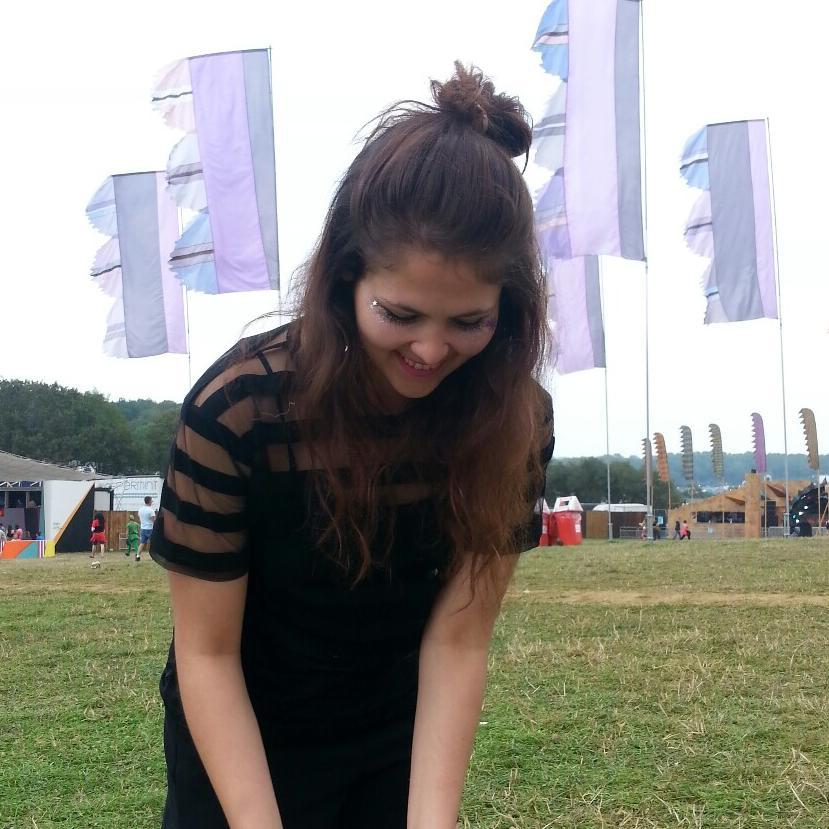 Naomi Hart (@naomilshart) | Twitter