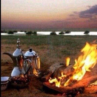 رجل من عامة الناس. املي ورجائي بالله سبحانه وتعالي. له الشكر ان خلقني وفطرني على دين الاسلام ..متذوق للشعر وبالمفضله بعض نوادره