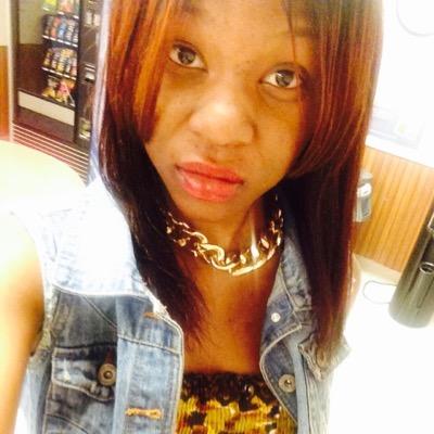 iLOVEE Me!
Simplee You follow Me I follow Back =)