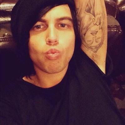 follow @bangingkellin she follows back. stay rad kiddos
