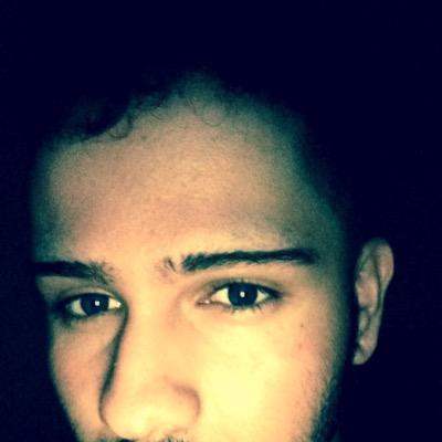 1 7 . Surfer . iOS Software Dev