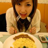 四季折々を見たり、食べたり、肌で体で感じたい！と日々過ごしてます！！今はまっているのがパン！美味しそうなパン屋にパンの匂いに誘われ色んな店を訪問中、、、しかもホームベーカリーもゲットし試作中！抹茶食パンが今のところ美味しかったかな♪