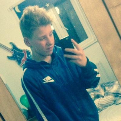 snapchat :charlie12312
instergram:charlietaylorf1