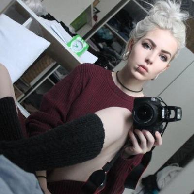 |Photographer