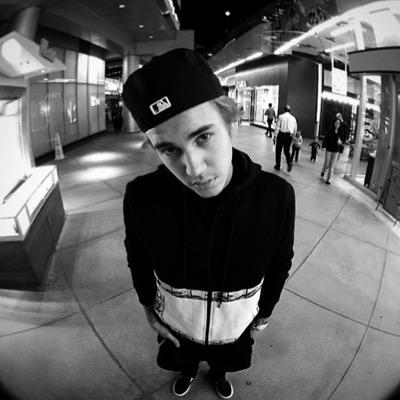 kidrauhldojus's profile picture. Eu precisava de um motivo pra voltar a sorrir e ele me fez levantar. Eu posso estar errada mas enquanto esse sentimento for maior que eu nada vai me parar! JB