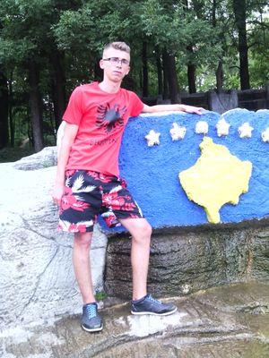 GeniKamaj's profile picture. 