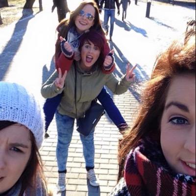 Aislinn_x17's profile picture. 