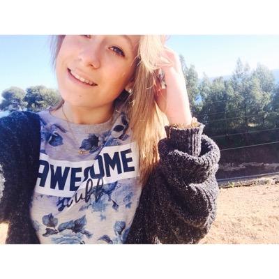 #83
Julie, 13 Ans✋
abonnez Vous Tous