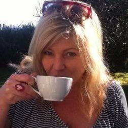 jo_cripps's profile picture. Passionate about supporting others including my talented partner @rossjonesartist #jonesthepainter #nzartist