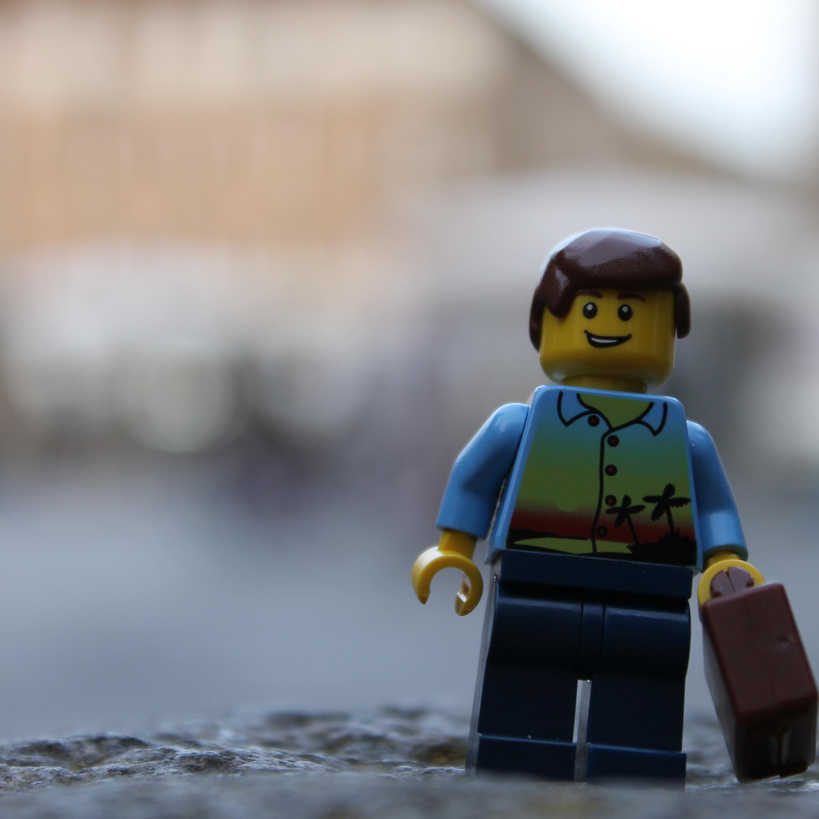 Hi! I'm Emmet, a LEGO that loves travelling! Follow my adventure here and on Instagram http://t.co/33VgSq2e0A