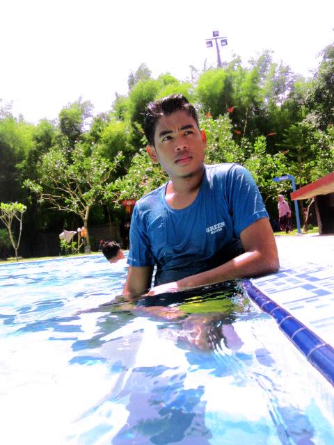 Ingin menjadi Seorang Fotografer profesional & mempunyai impian Kerja Di Bidang Broadcasting di salah 1 Stasiun TV ||  Mahasiswa UNRI || pin:29833806