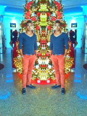 soy un chamo elegante de buenas intenciones , me gustan todos los deportes,dibujar,pintar  y los temas de jovenes,la sociedad,etc....
