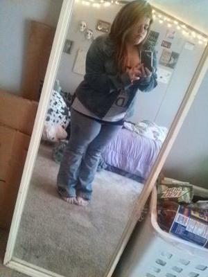 Cause Fuck You, That's Why.
Taken//JasmineRose//MichaelJames//Charlie//December 4th//18 ;)
I follow back. !