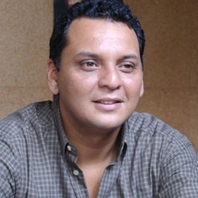 Actúo, hago comedia y un poco de teatro. actualmente estudiante de Sistemas comunicacionales en @UNAM_MX