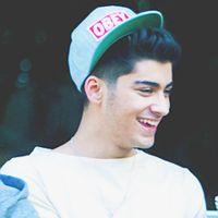 follow @destructivezayn she follows back!