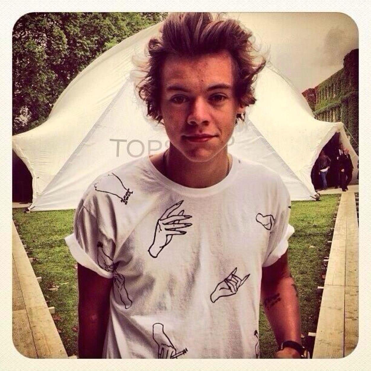 #Oveloaders #directioner , ❤overload follow me 15/5/13 dm me 16x answer me on twitcam11/05/13 reply me26x and RTed me 13 favorite 2