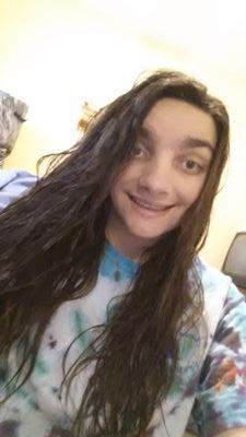 I live country music and I love watching the Shaytards,carlieStylez,loganmckay55 and caseylavere on YouTube