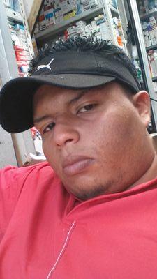 con ganas de conocer la vida aun mas y conover gente con ganas de dusfrutar la vida