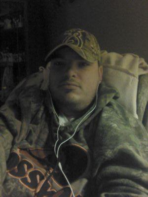 i am a country boy a christian and love SKILLET IM A PANHEAD !!!! WANNA MEET GOOD CHRISTIAN FRIENDS AND OTHER PANHEADS . IM A YELLOWSTONE FAN