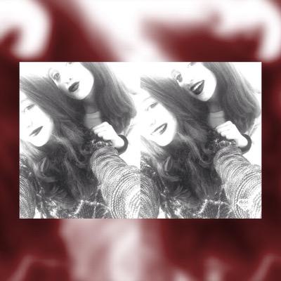 zeineb2202's profile picture. 